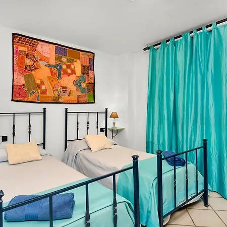 7 Tavolara * San Teodoro (Sardinia)