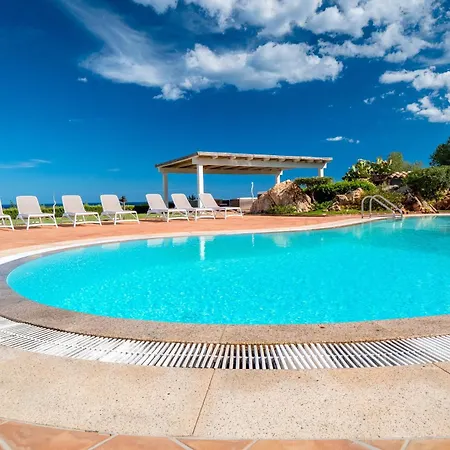 7 Tavolara * San Teodoro (Sardinia)